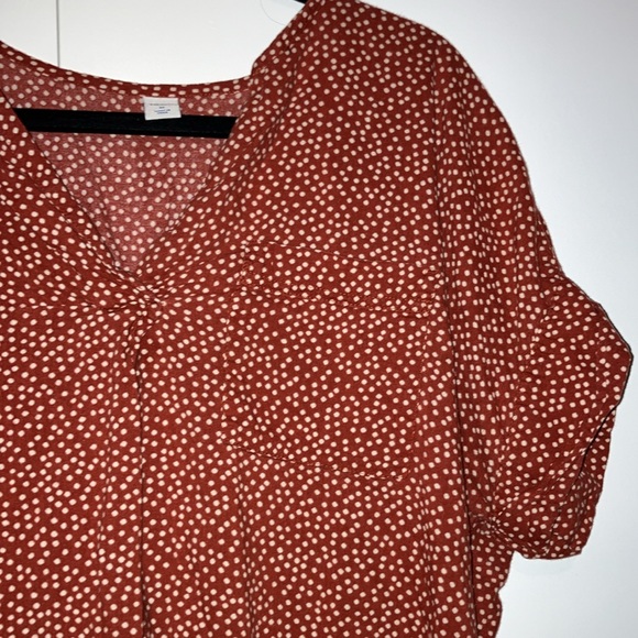 Old Navy Red Blouse with White Polka Dots, Size M - Picture 3 of 4